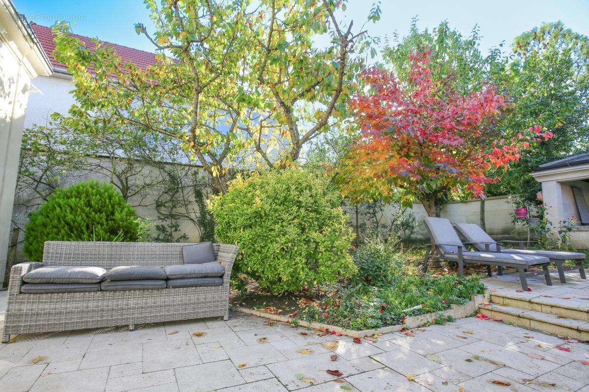 Maison à RUEIL-MALMAISON