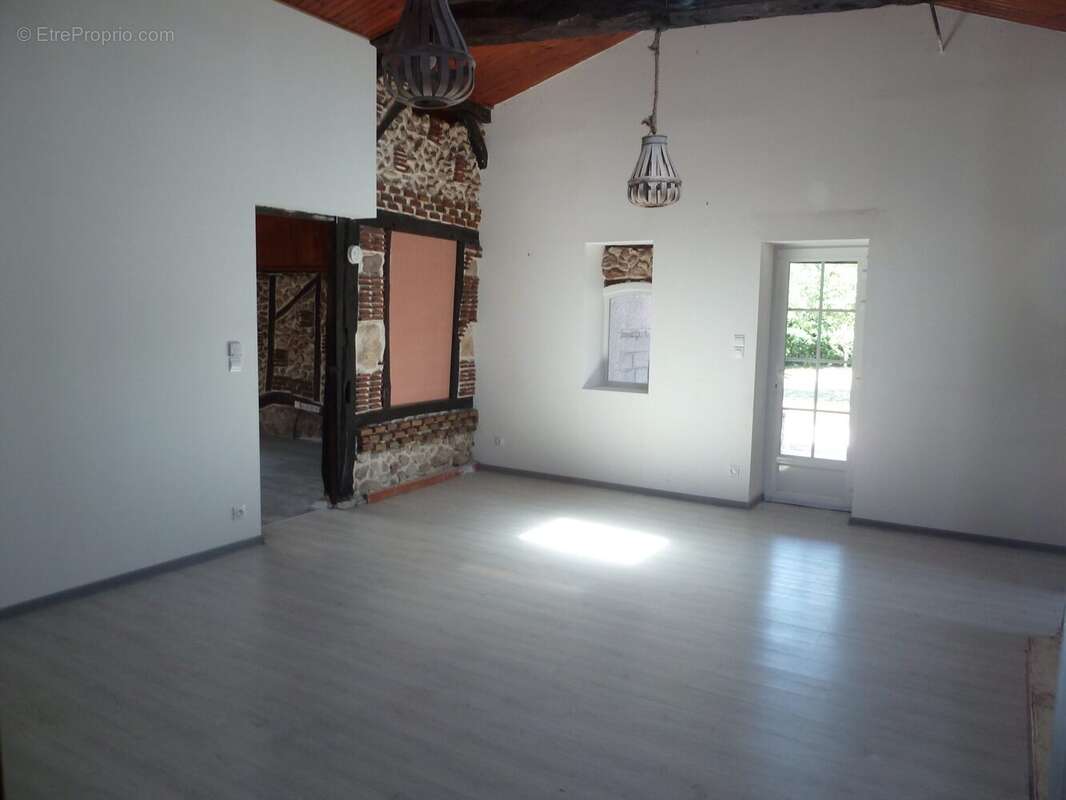 Maison 120 m² à Casteljaloux  - photo 6