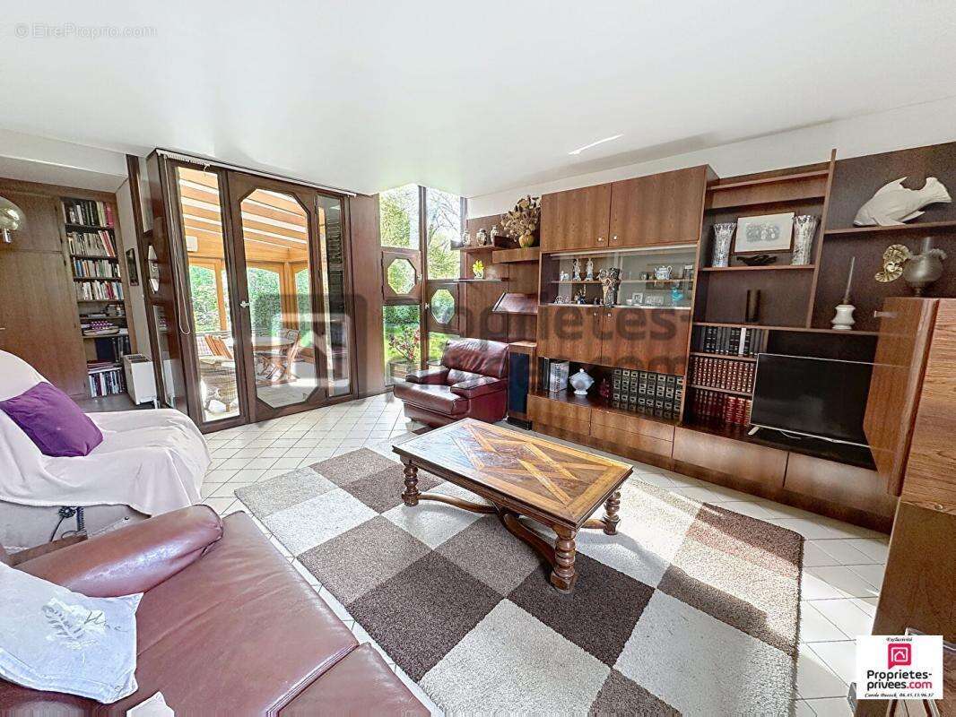 Maison à ROISSY-EN-BRIE