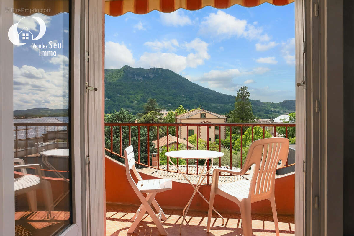 Appartement à NYONS