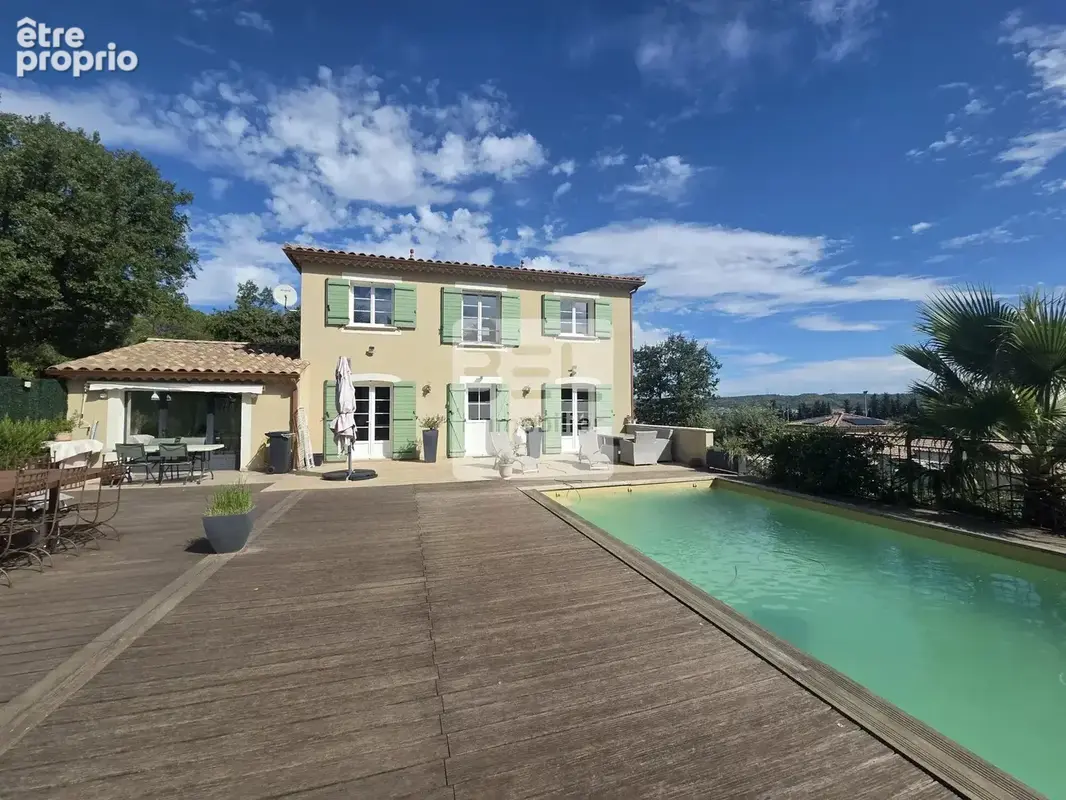 Charmante maison familiale avec piscine à Sabran - photo 1
