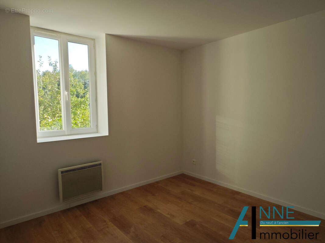 Appartement à DENNEVY