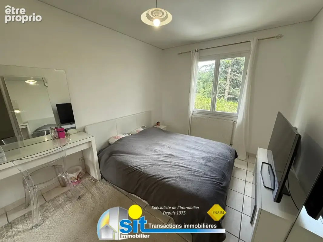Villa100m2 habitables avec piscine - CHONAS L'AMBALLAN - photo 10