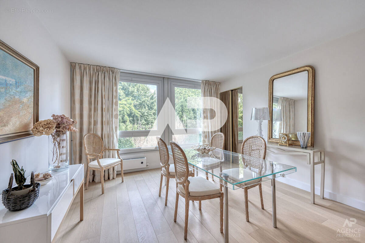 Appartement à RUEIL-MALMAISON