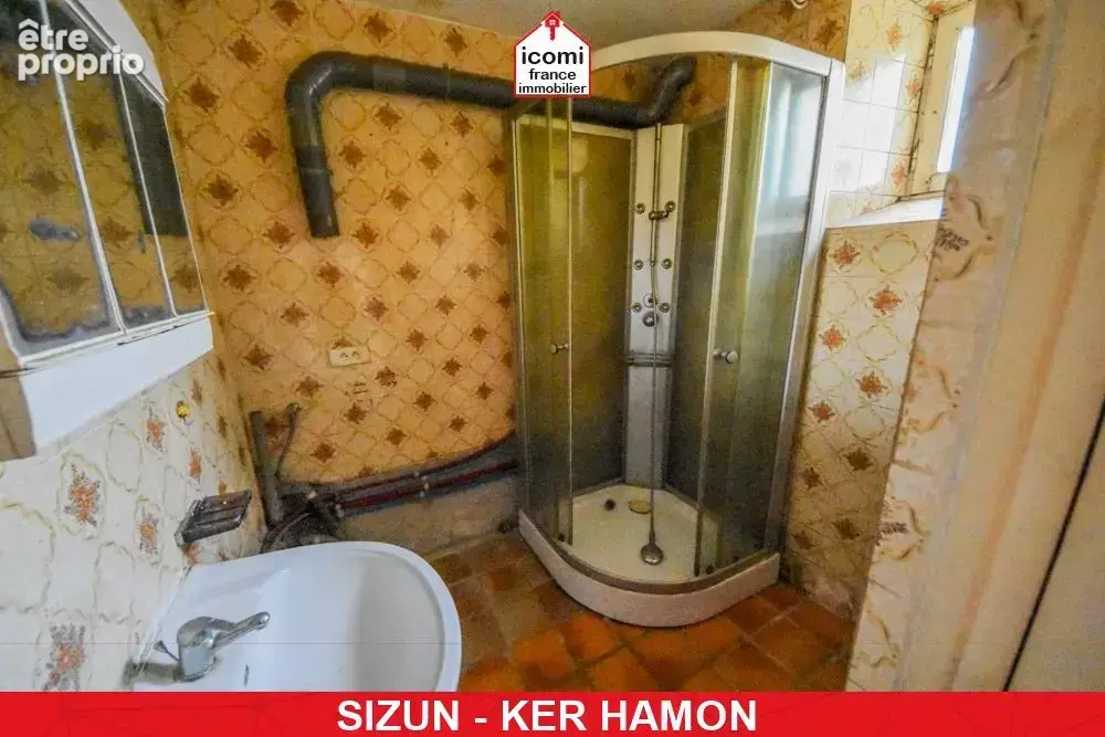 Finistere - sizun (29450) - a vendre - maison ancienne t3 de 61m² - 2 chambres - beau potentiel locatif sur terrain de 600m² - photo 6