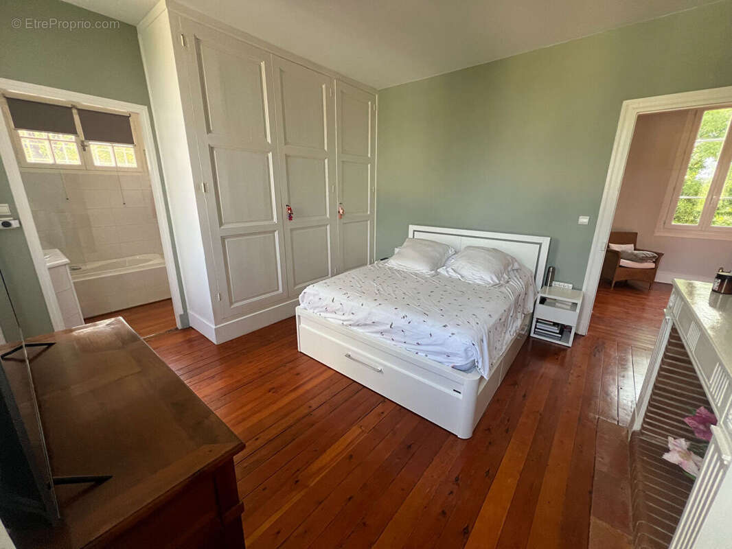 Maison à GRATENTOUR