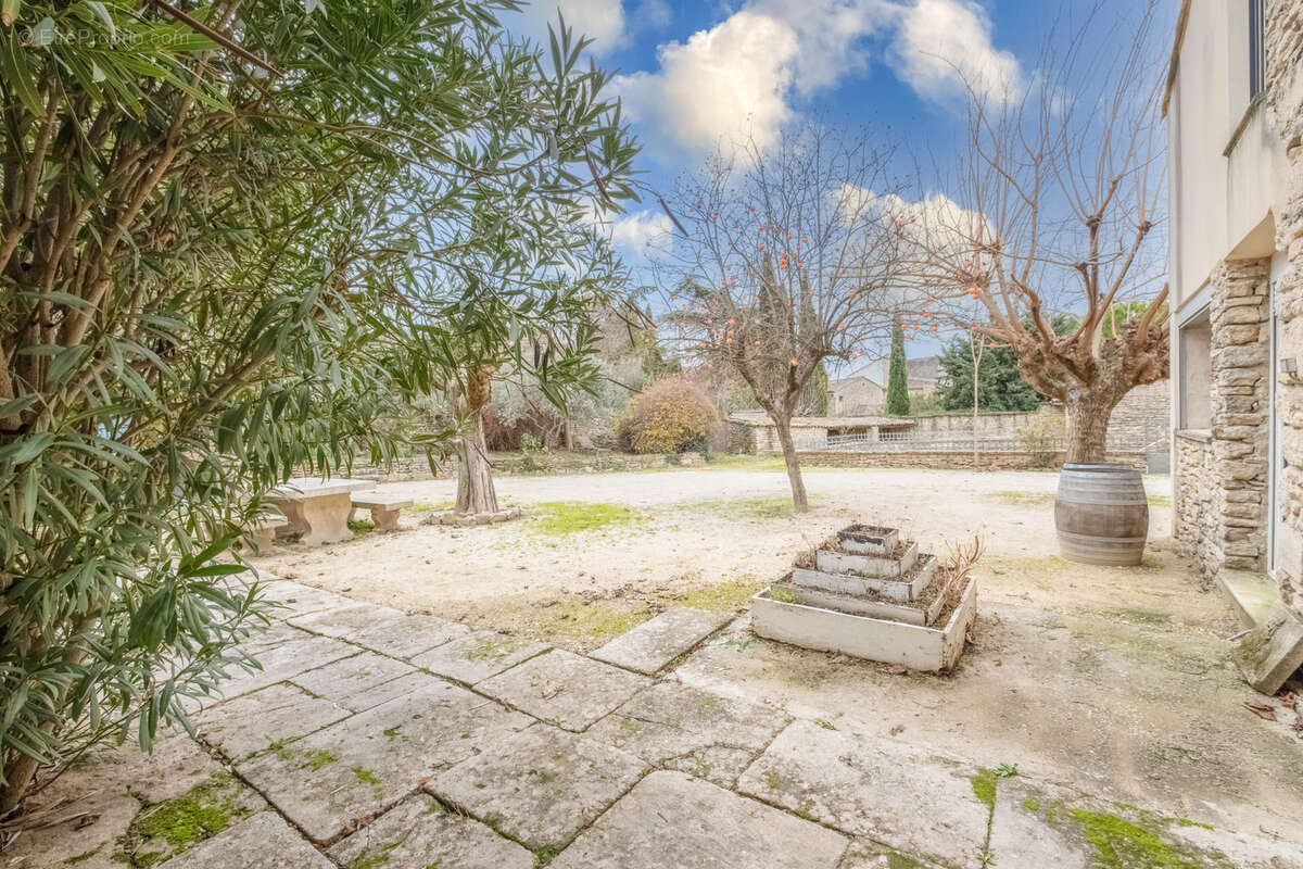 Maison à CABRIERES-D'AVIGNON