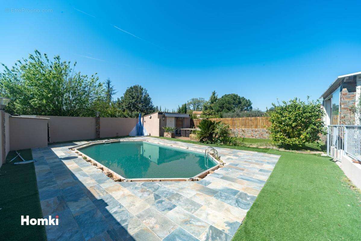 Maison à HYERES