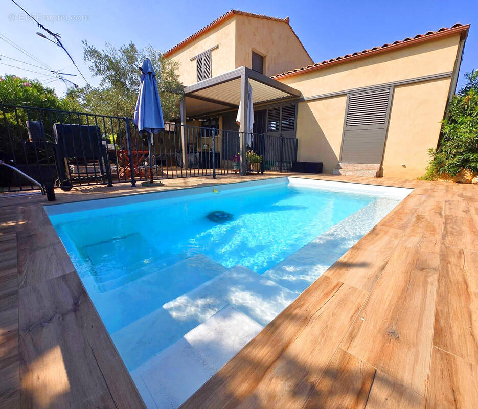 Maison à OCTON
