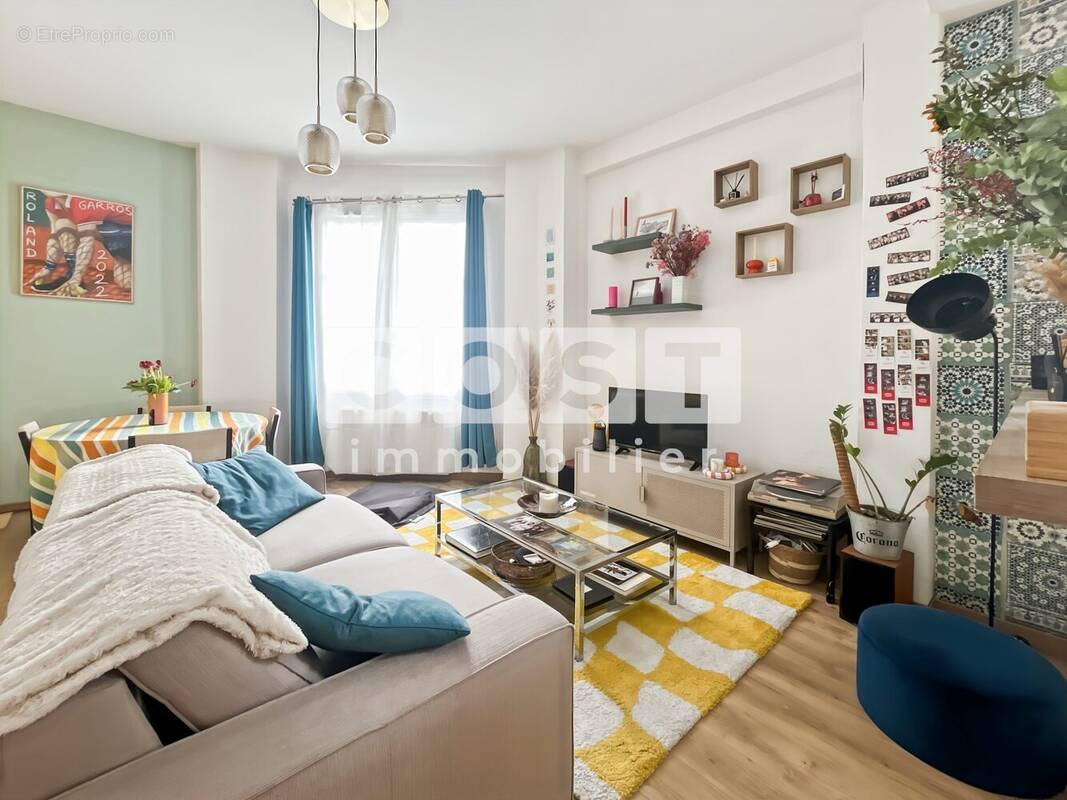 Appartement à COLOMBES