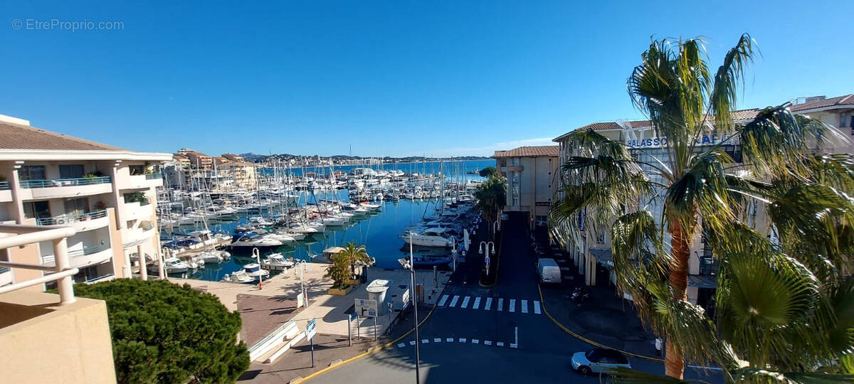 Appartement à FREJUS