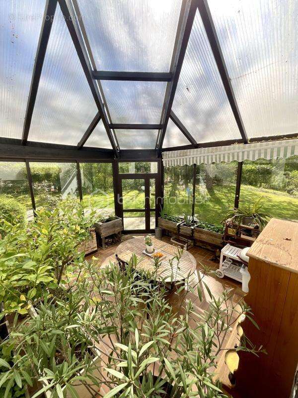 Propriété d’architecte avec apport solaire et vue dominante – 270 m² – Terrain divisible de 3000 m² – À 3 min de Dourdan - photo 15