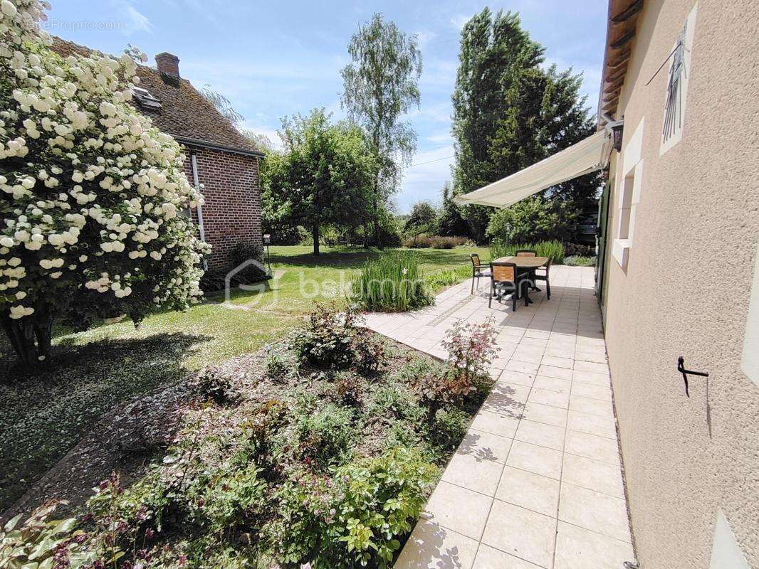 longère 6 pièces 139 m² et gite 56 m² 4 pièces - photo 2
