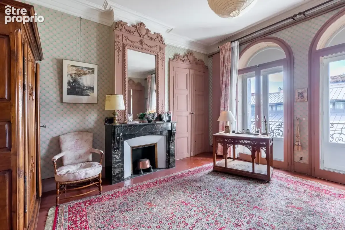Appartement d'exception aux magnifiques volumes - photo 8