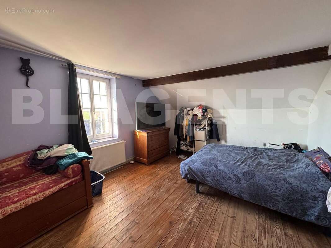 0c9e59dc-c93c-4aa4-a624-4eaf7ba4a77d - Maison à CRECY-LA-CHAPELLE