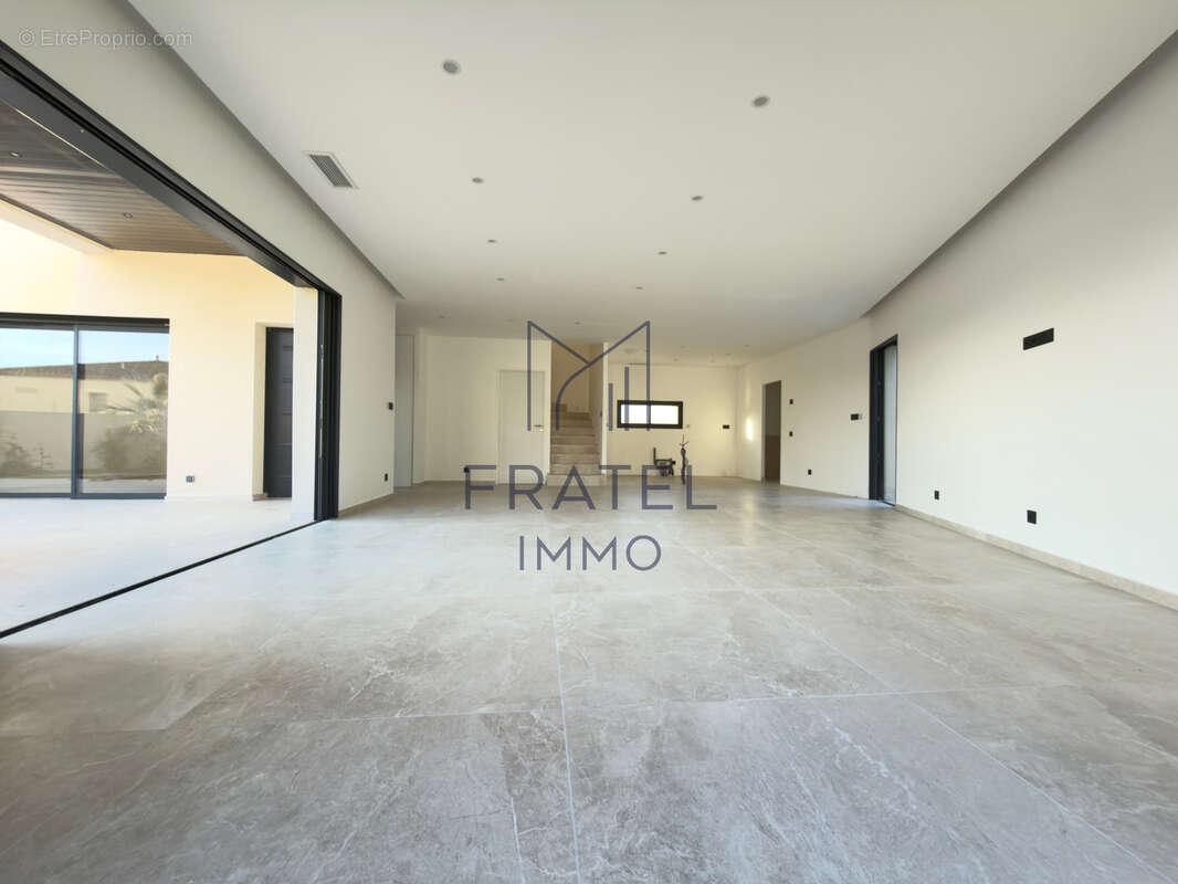 Villa contemporaine 143 m2 avec piscine - photo 2
