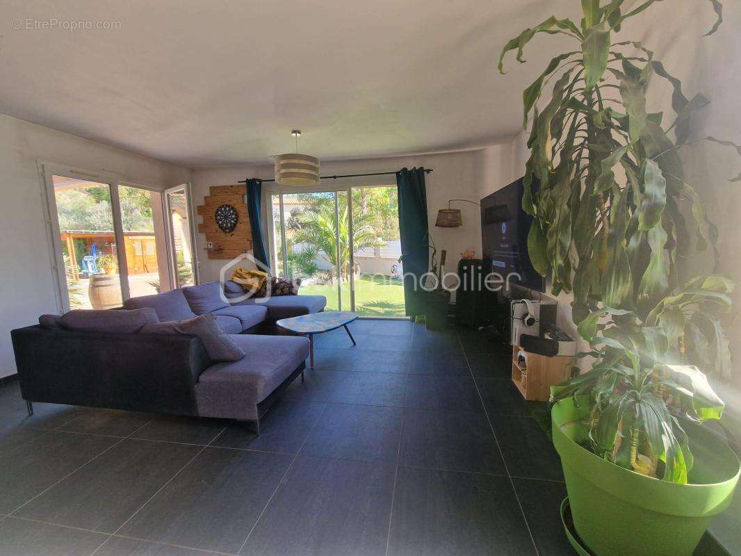 Villa plein  pied avec piscine - photo 16