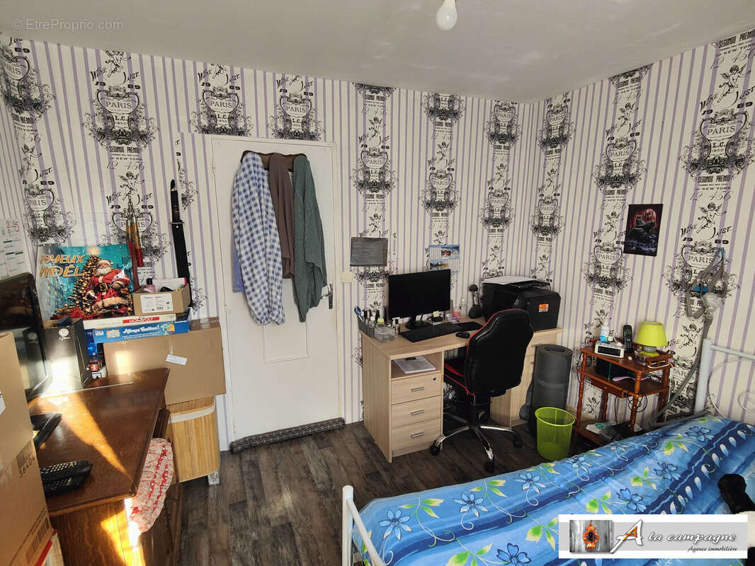 Maison 91 m² à Saint-Julien-La-Genete  - photo 3