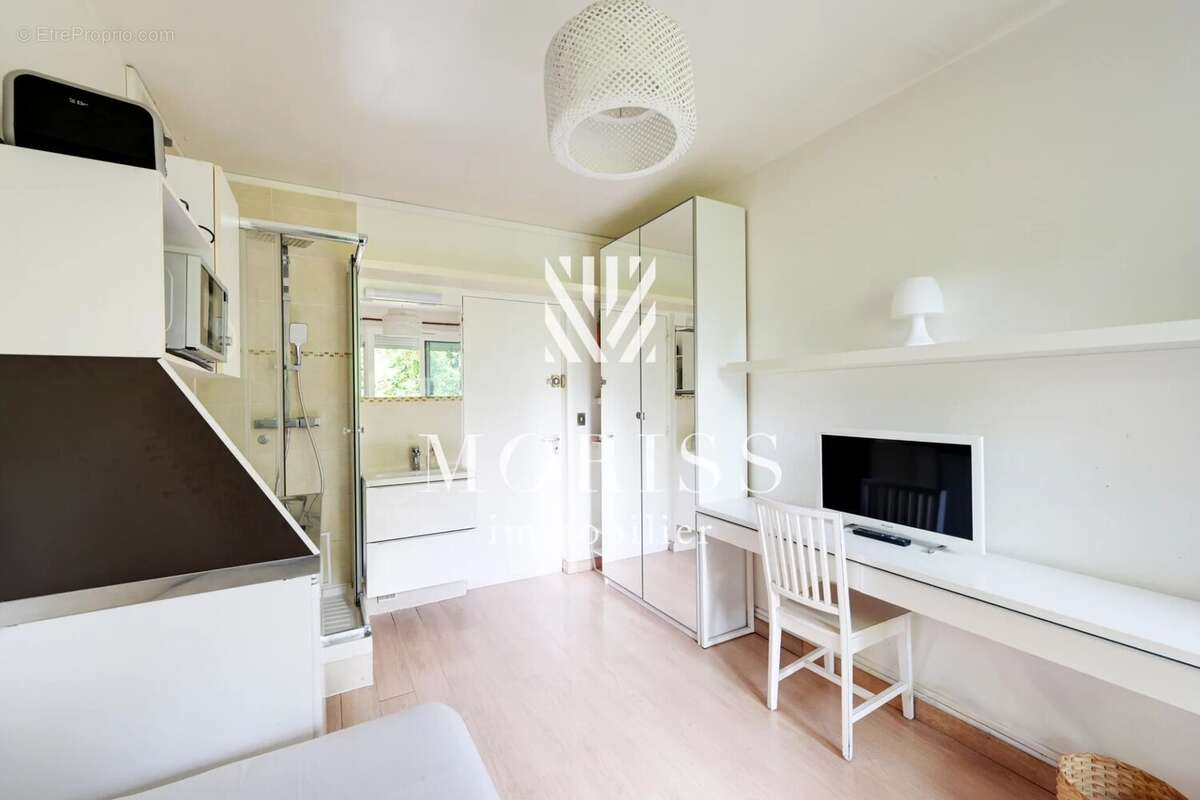Appartement à NEUILLY-SUR-SEINE