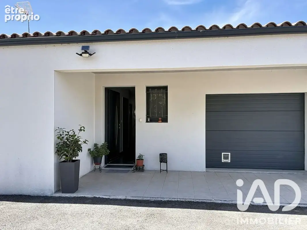 Photo 1 - Maison à SAINT-OUEN-D'AUNIS