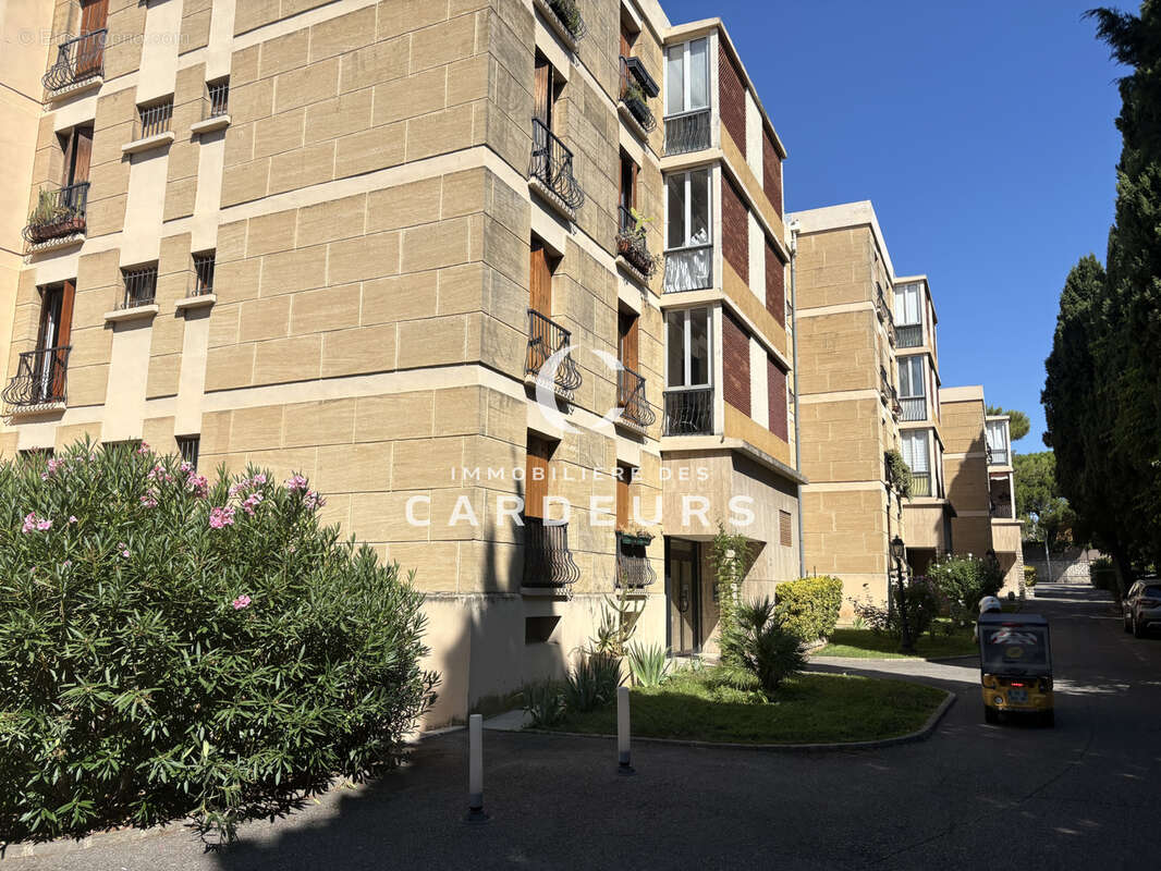 Vente appartement de type 5 avec terrasse, ascenseur et garage, Aix en Provence, centre ville à pied. - photo 22