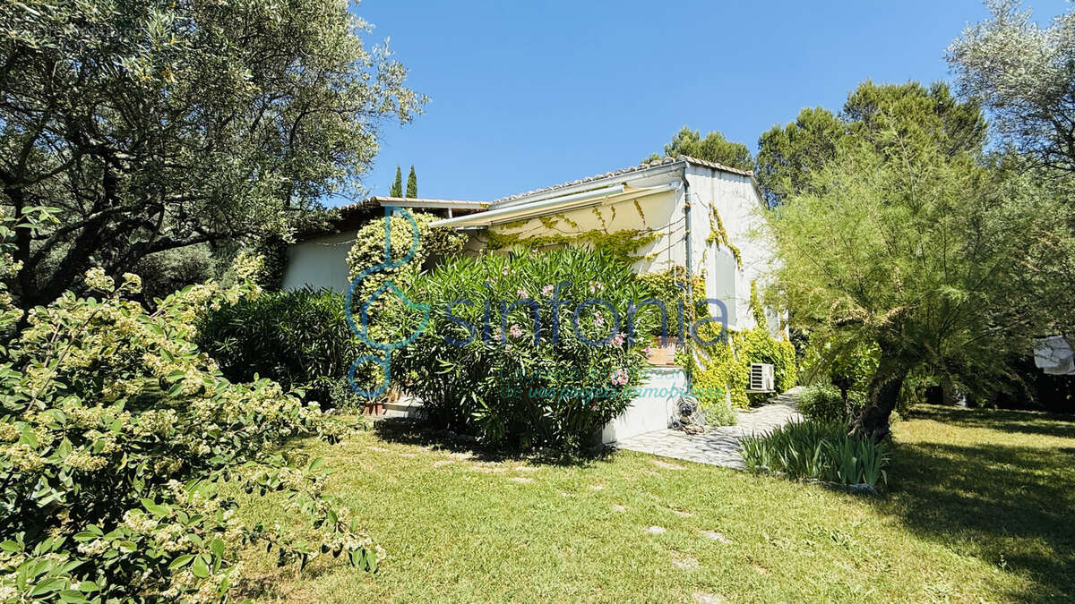 Maison à UZES