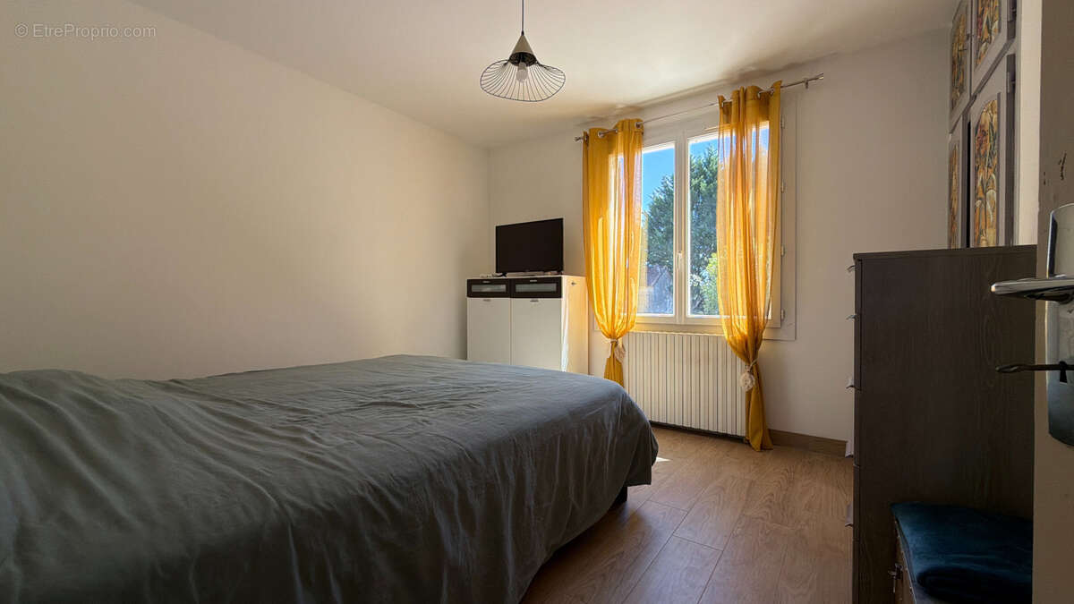 Propriété équestre avec piscine et dépendances. - photo 22