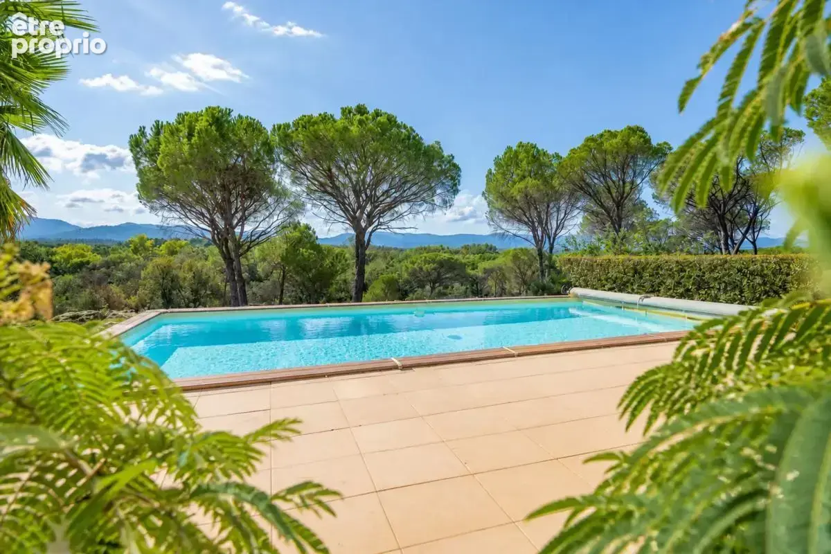 Maison de 7 pièces de 180 m² dont 2 pièces à restaurer de 40 m² - photo 2