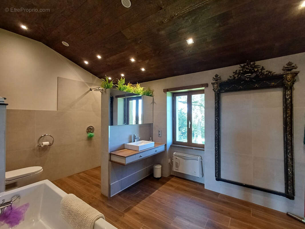 Maison à VAUREILLES