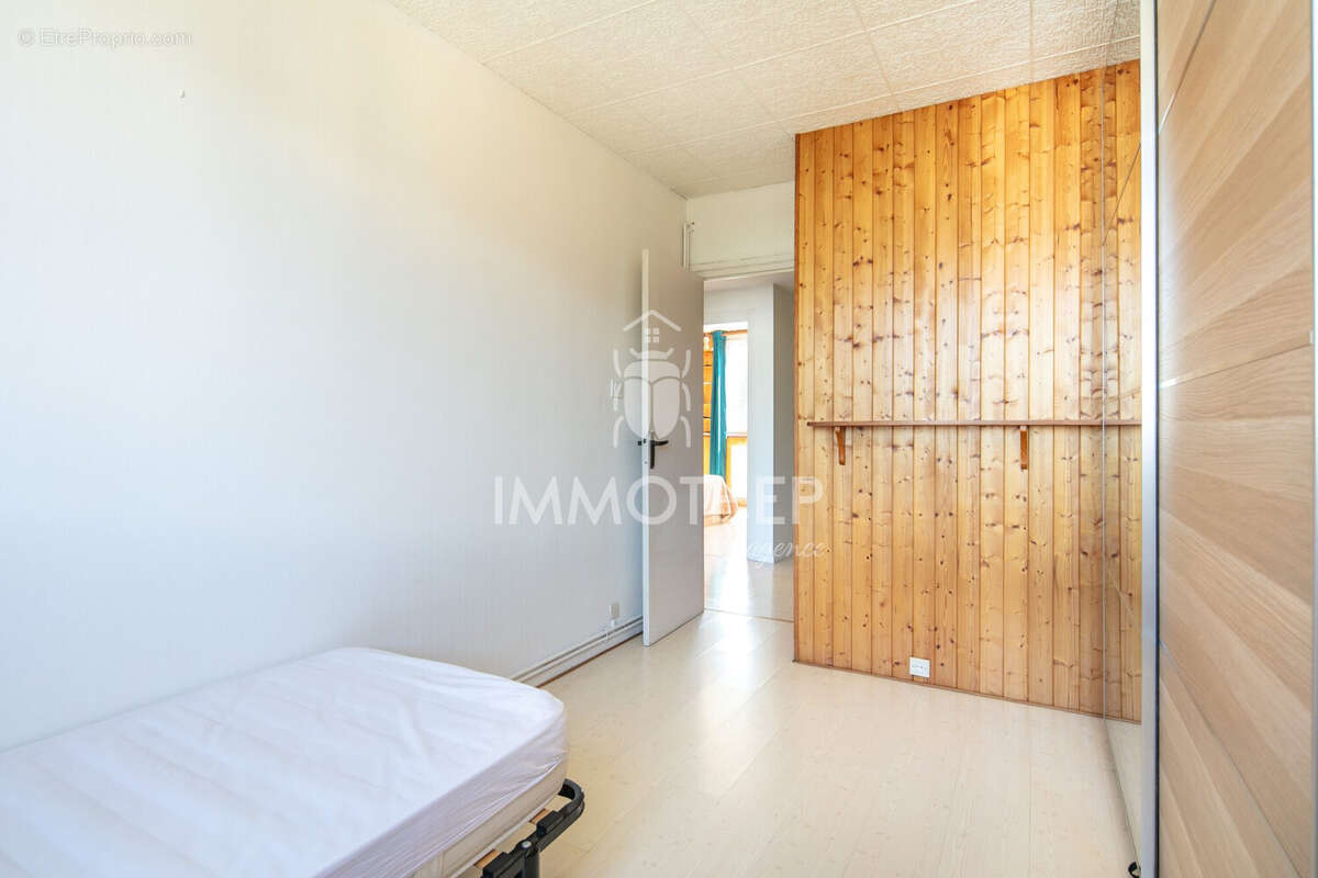 Appartement à SAINT-MARTIN-D'HERES