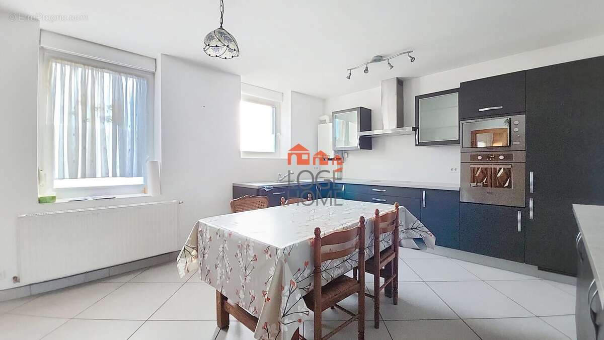 Cuisine équipée - Maison à COURCELLES-LES-LENS