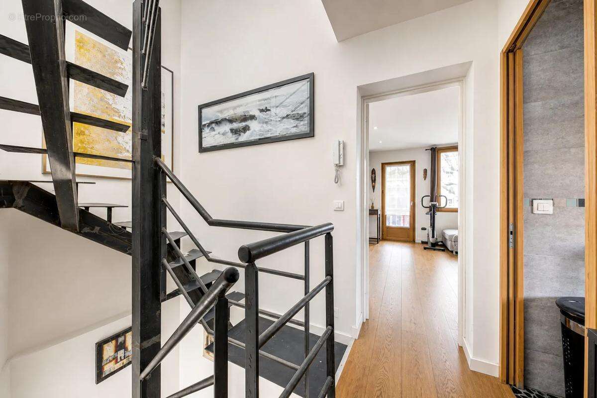Saint-Ouen-sur-Seine - Garibaldi - Maison 146 m² - 5 pièces - photo 8