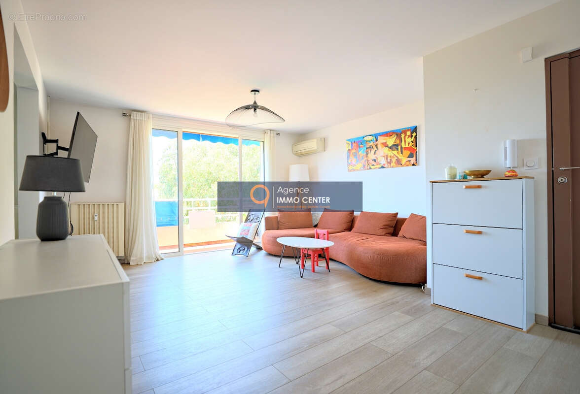 Appartement à HYERES