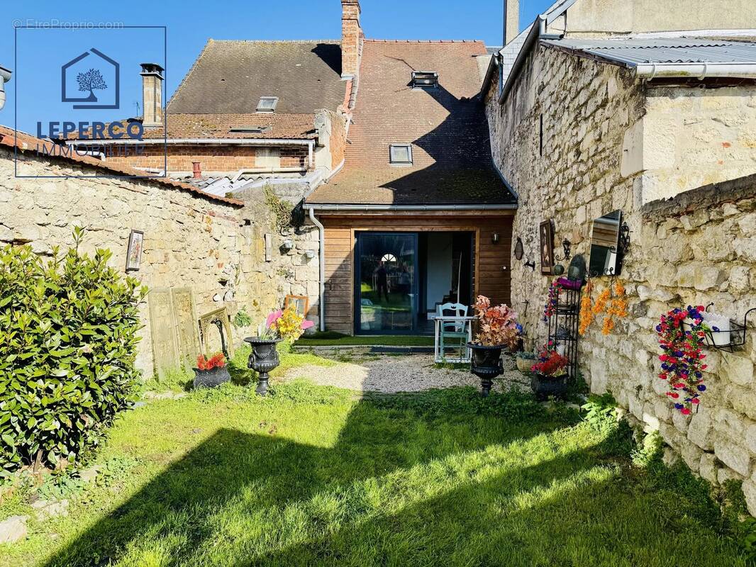 Maison à VILLERS-COTTERETS