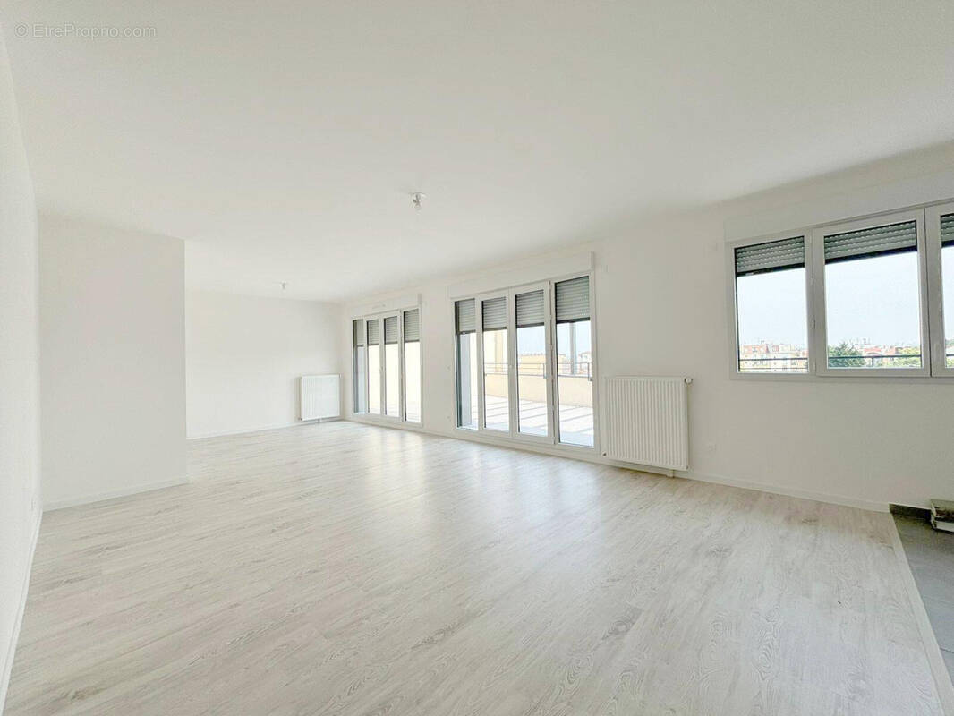 Appartement à AULNAY-SOUS-BOIS