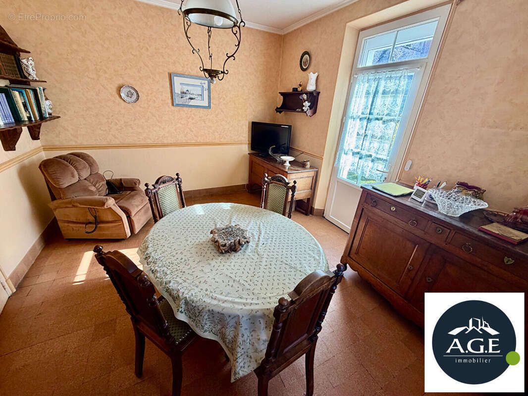 Maison à SAINT-HILARION