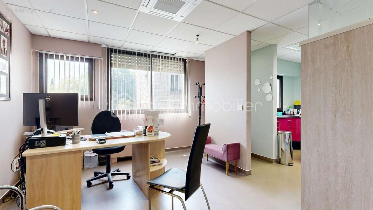 Bureau spacieux pour entrepreneurs, un investissement idéal au cœur de la ville - photo 5