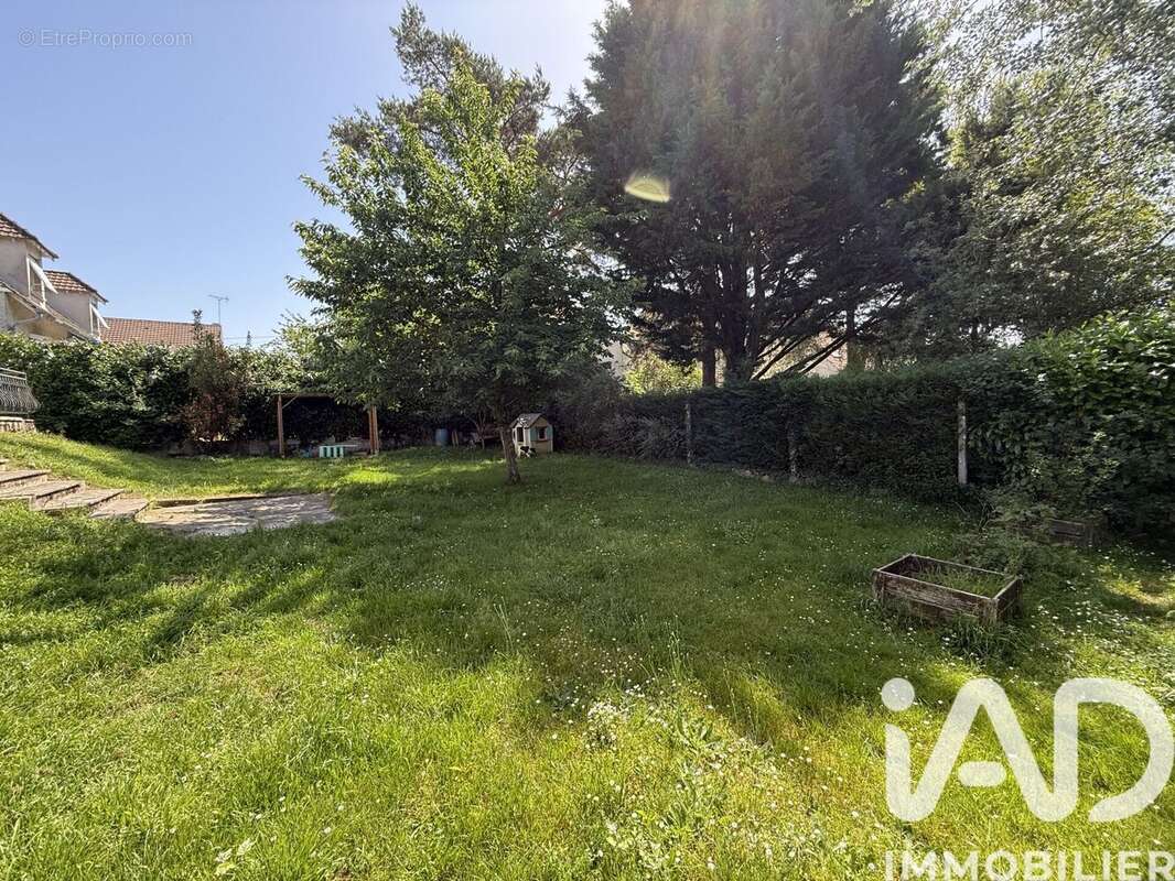 Photo 2 - Maison à LIVRY-SUR-SEINE