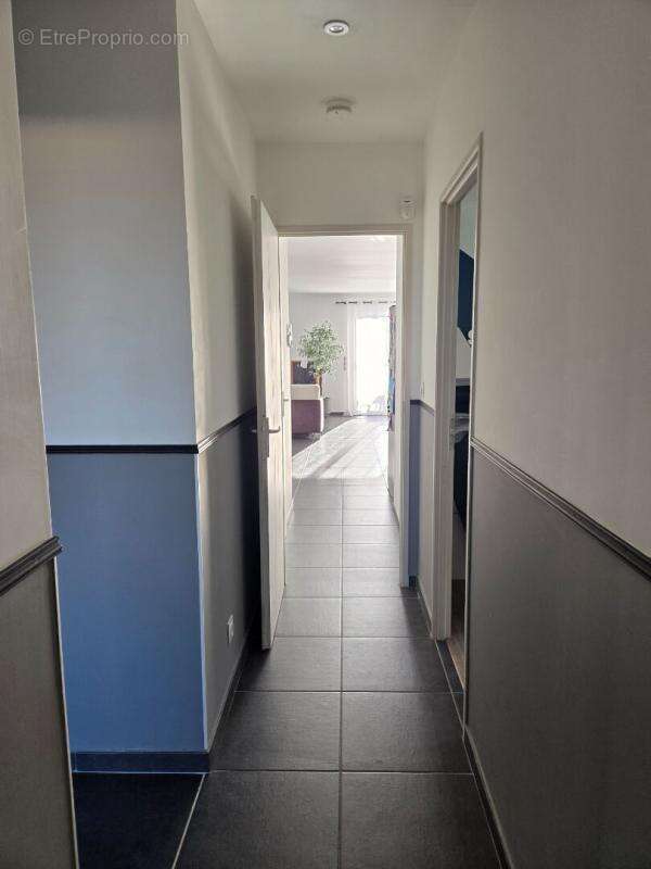 Maison à SAINT-GERVAIS-SUR-ROUBION