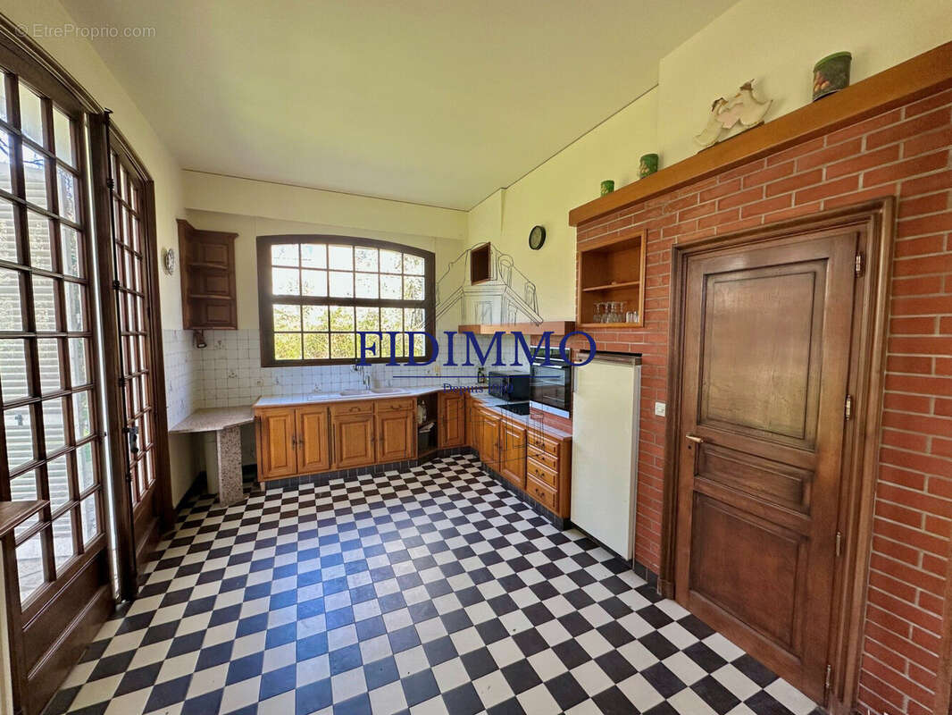 Maison à CHENNEVIERES-SUR-MARNE