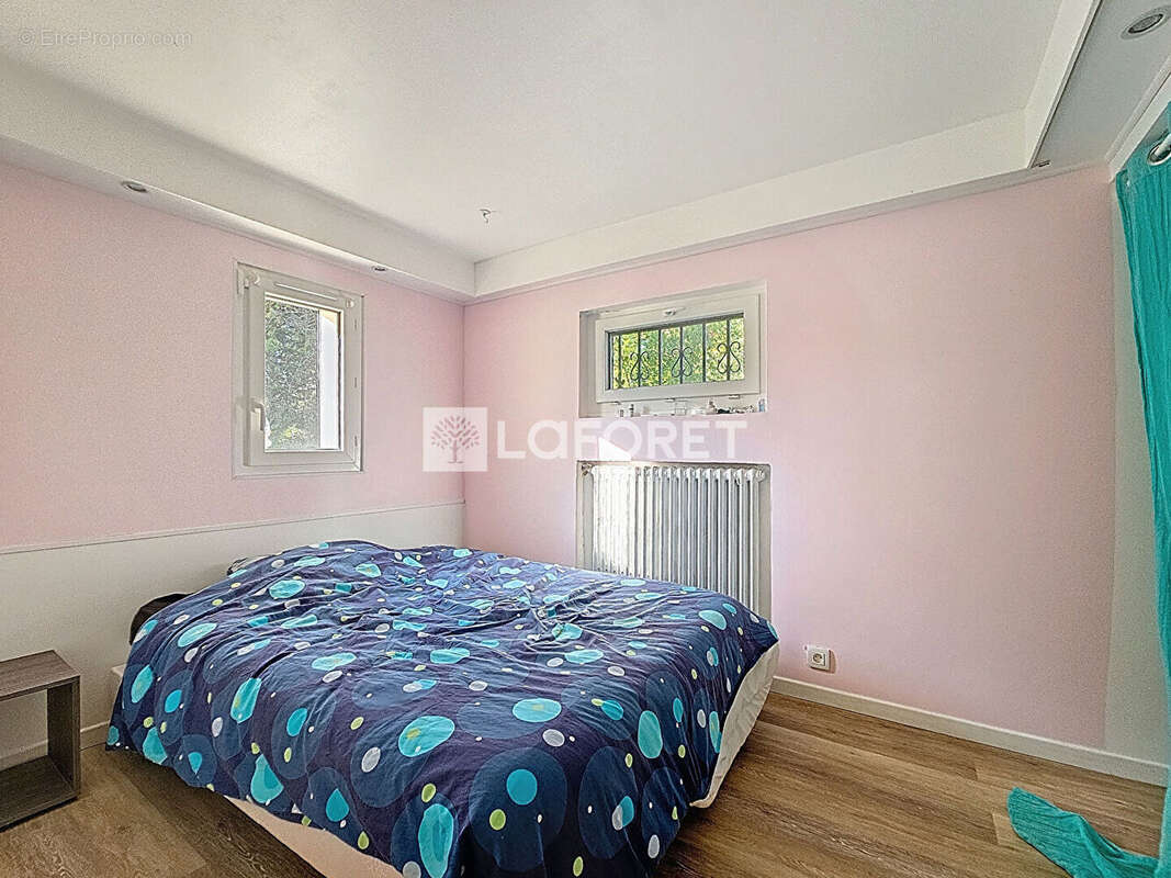 Maison à LA VILLE-DU-BOIS