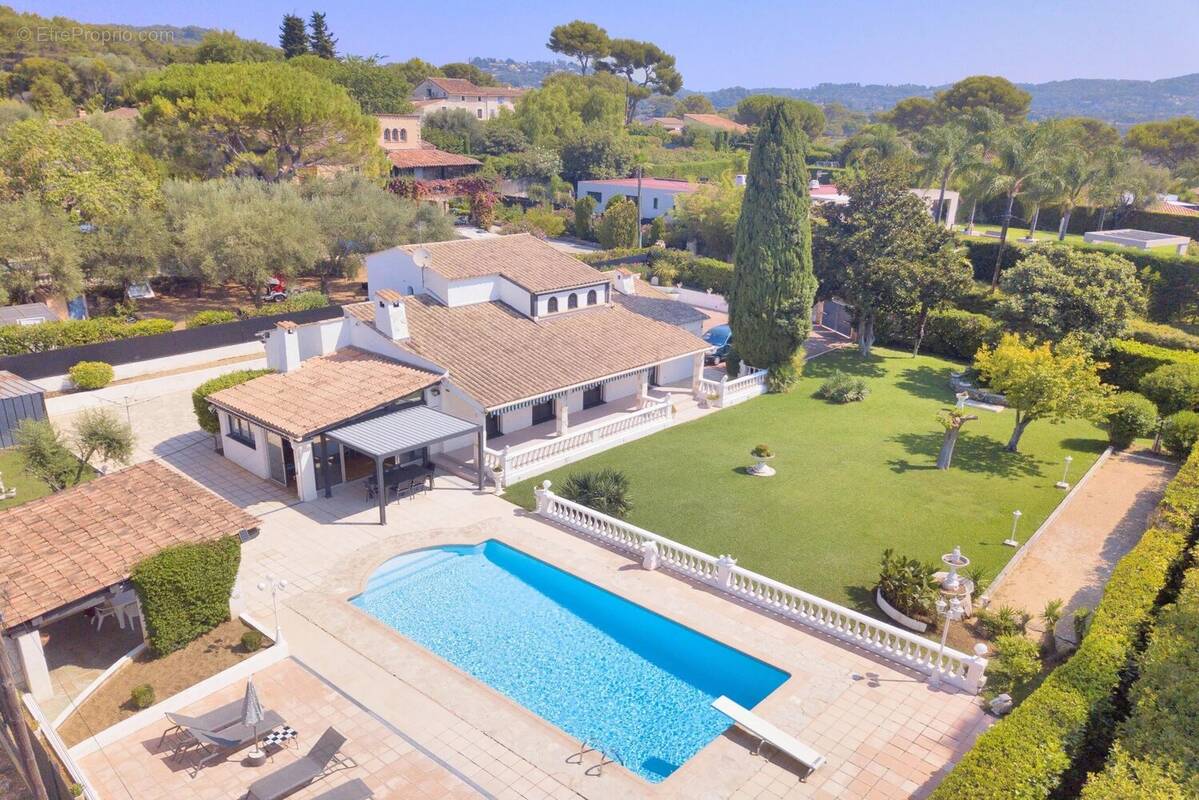 Maison à MOUGINS