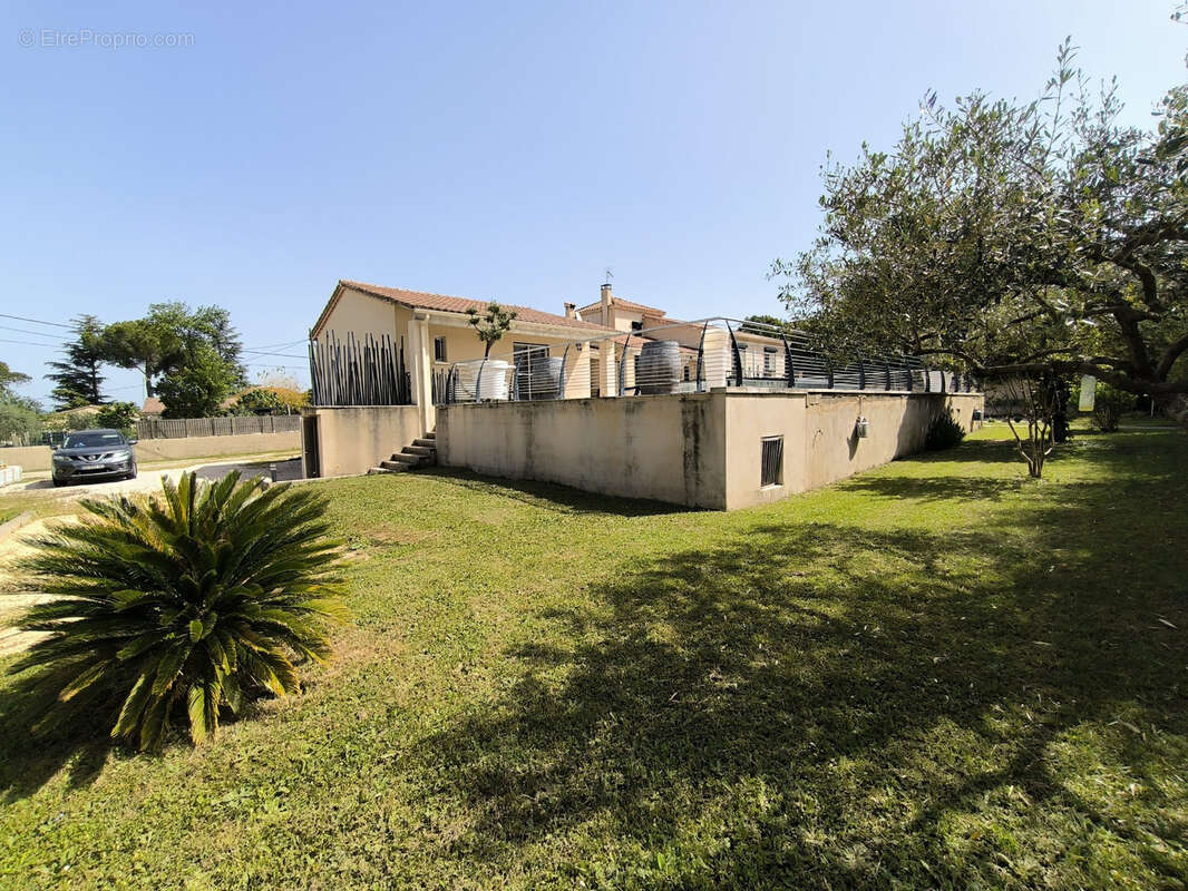 Maison à RIBAUTE-LES-TAVERNES