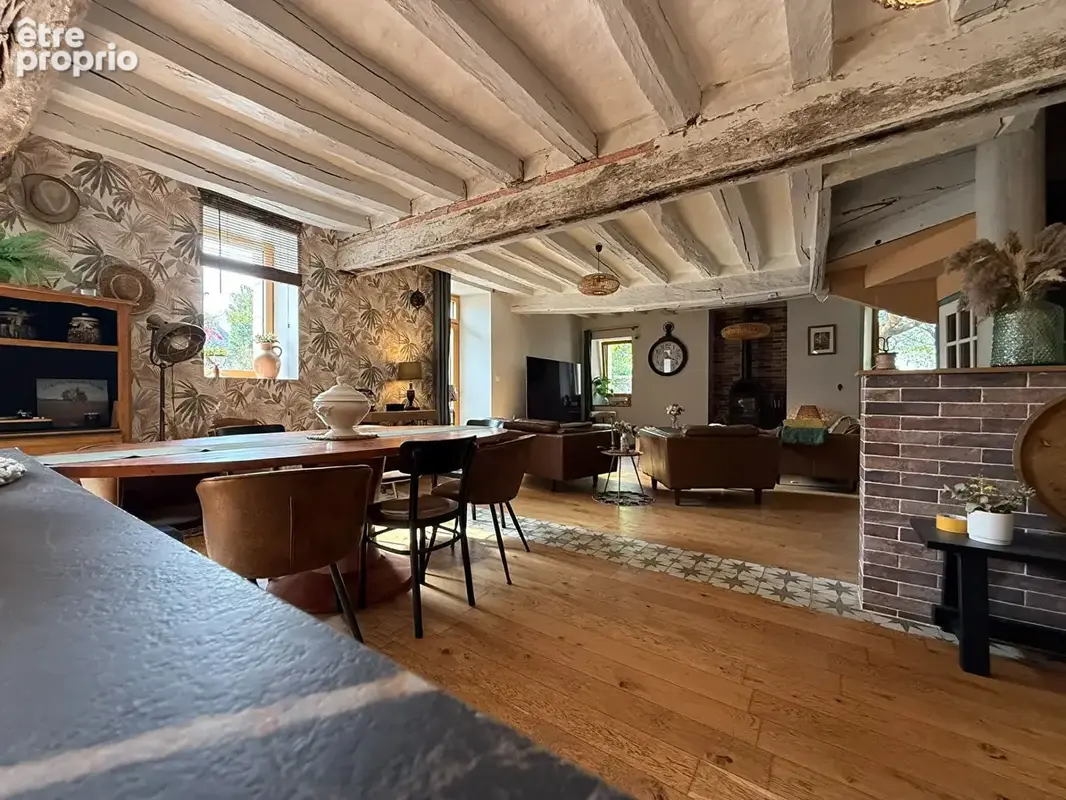 Maison de maître de caractère à Juvardeil, beaux volumes, dépendances et cadre privilégié - photo 6