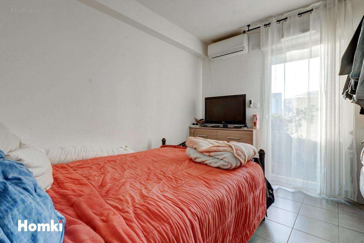Appartement à MARSEILLE-3E