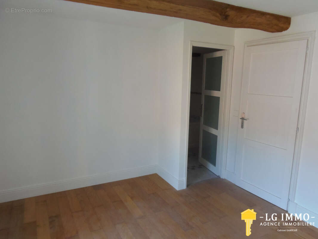 Appartement à MORTAGNE-SUR-GIRONDE