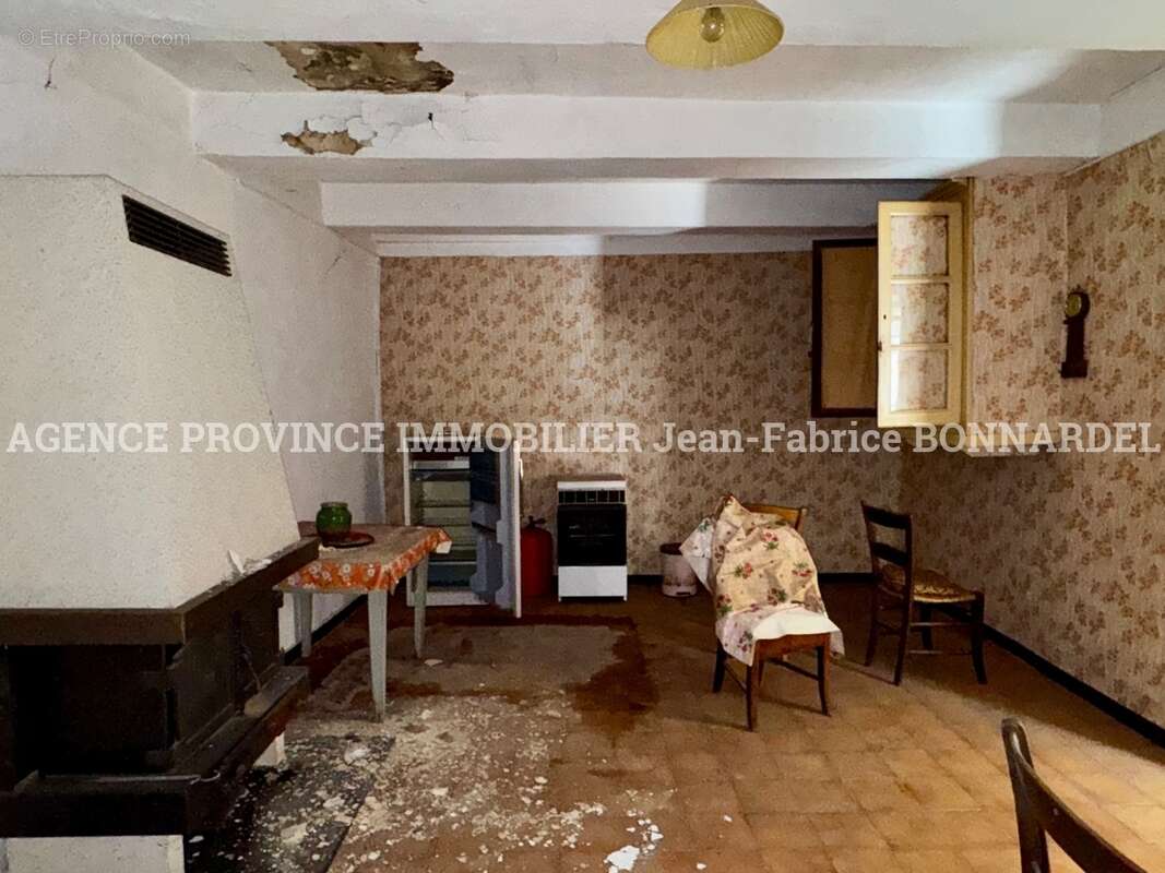 Maison à VISAN