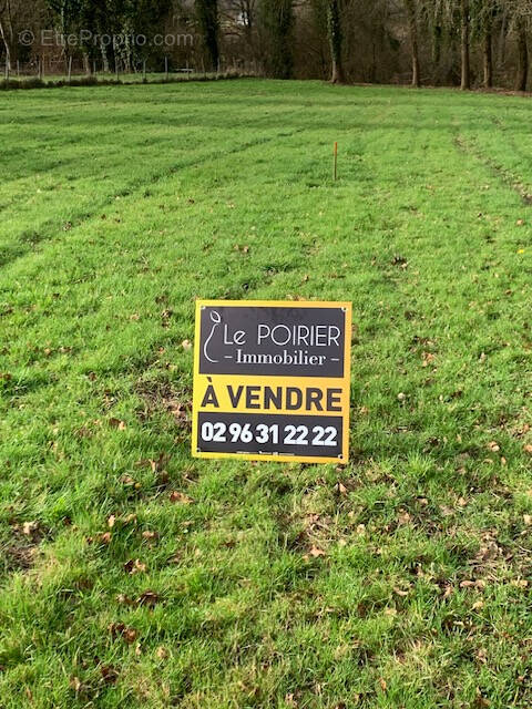 Terrain à PLEDELIAC