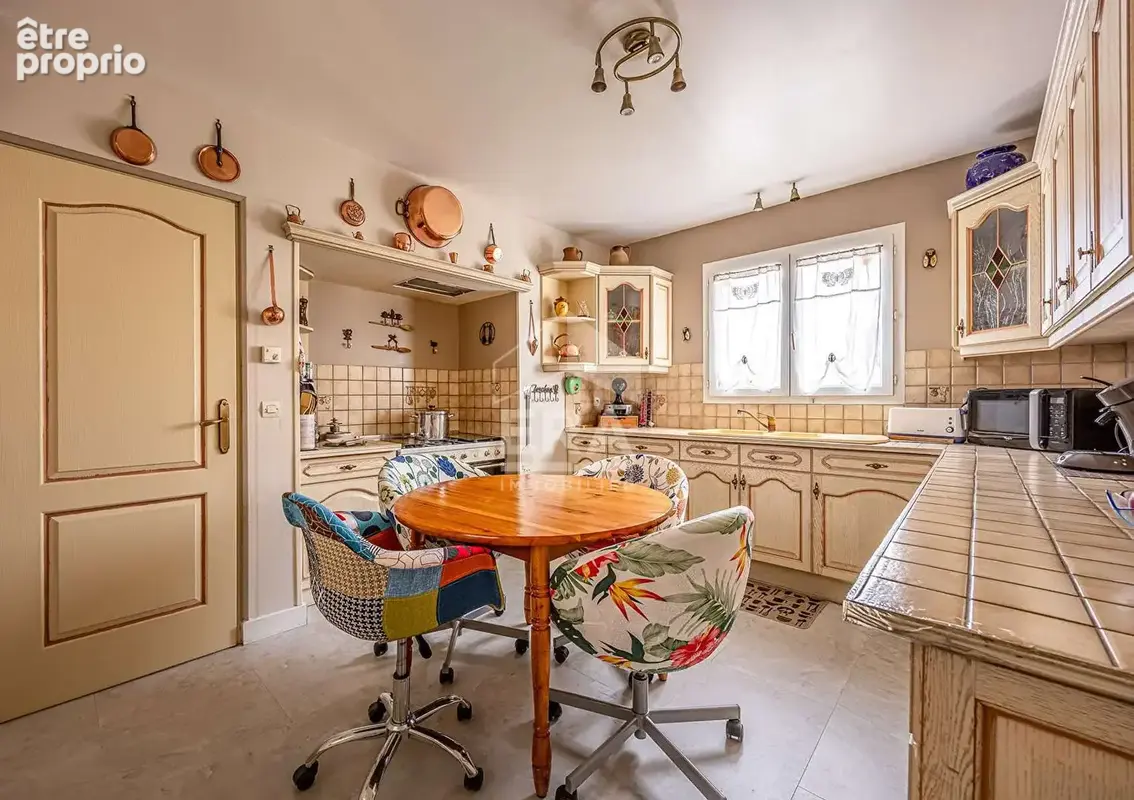 Maison de plain pied de126 m2, 20 minutes La Rochelle, 3 chambres, garage, beau terrain. - photo 10