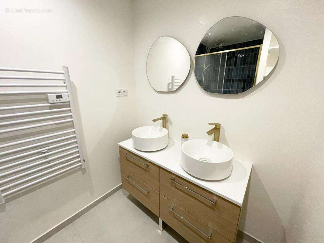 Toulon - Appartement T3 de 55.40 m2 entièrement rénové - photo 10